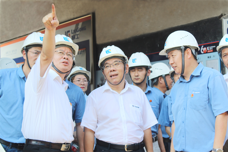曾光安深入零部件公司調(diào)研指出 持續(xù)打造柳工核心零部件精益制造體系