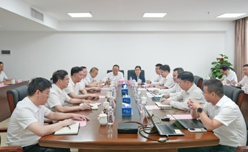 柳工集團(tuán)與關(guān)鍵金屬集團(tuán)座談交流 共謀協(xié)同發(fā)展新篇章